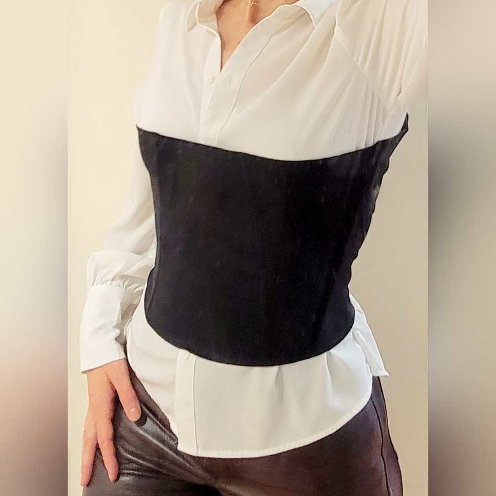 SKIMS Waist Trainer size L + Pouch  NEW w/o tags